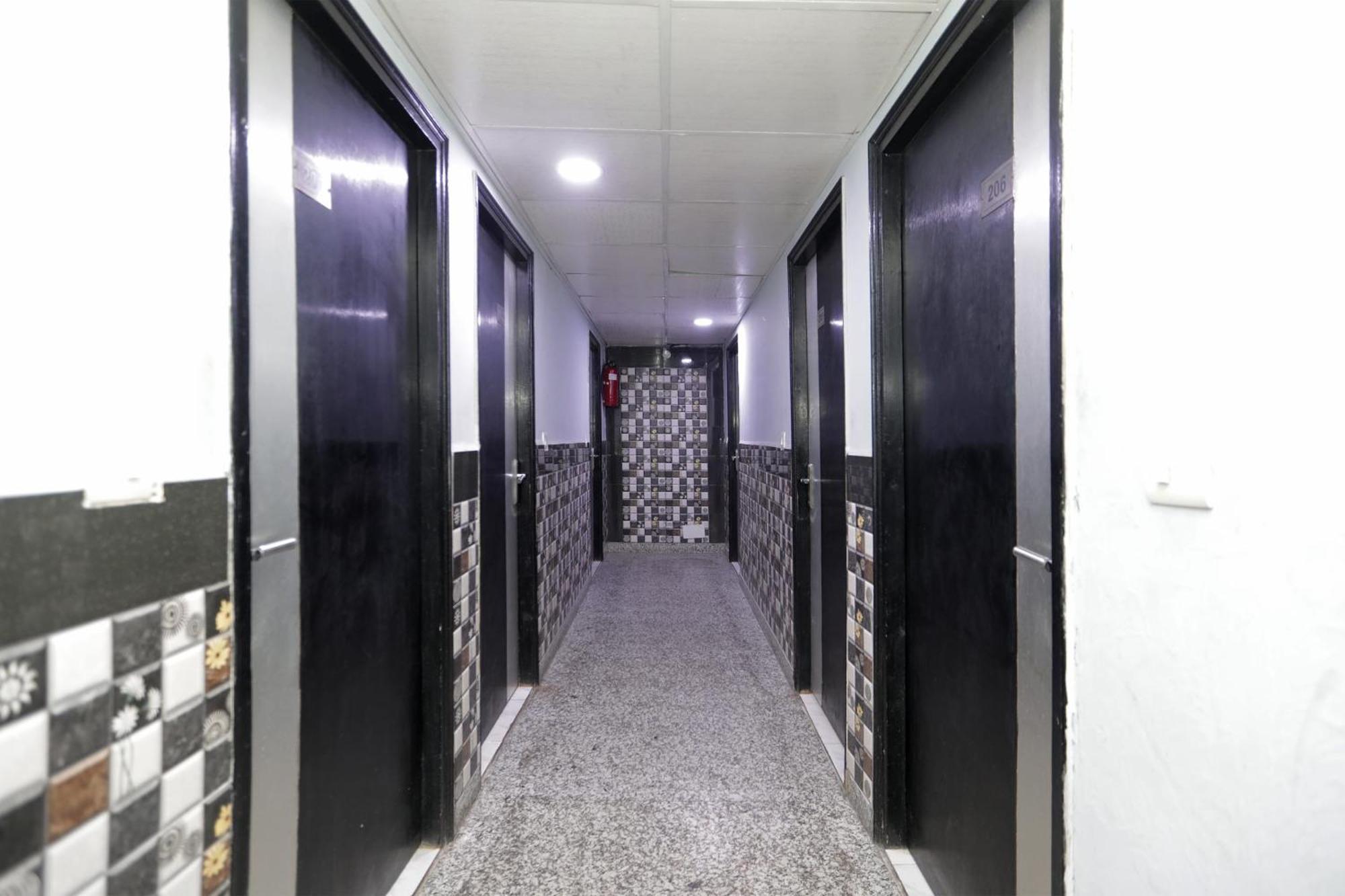 Super Hotel O Athithi Ghaziabad Exterior foto